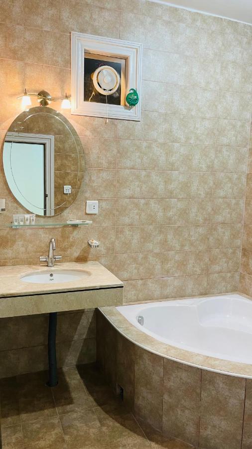 Liberty Hotel Bahrain Екстериор снимка